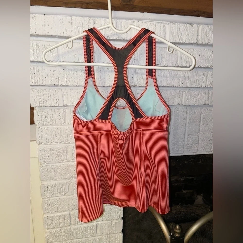 Nike athletic tank top small racer back - Picture 5 of 8